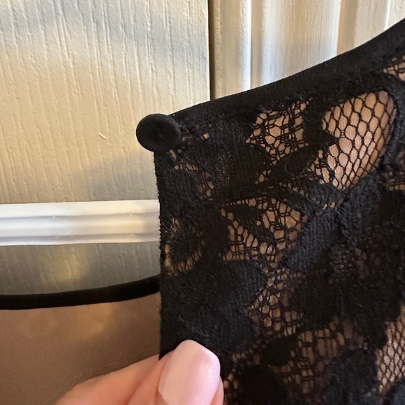 BCBG lace romper - Picture 15 of 16